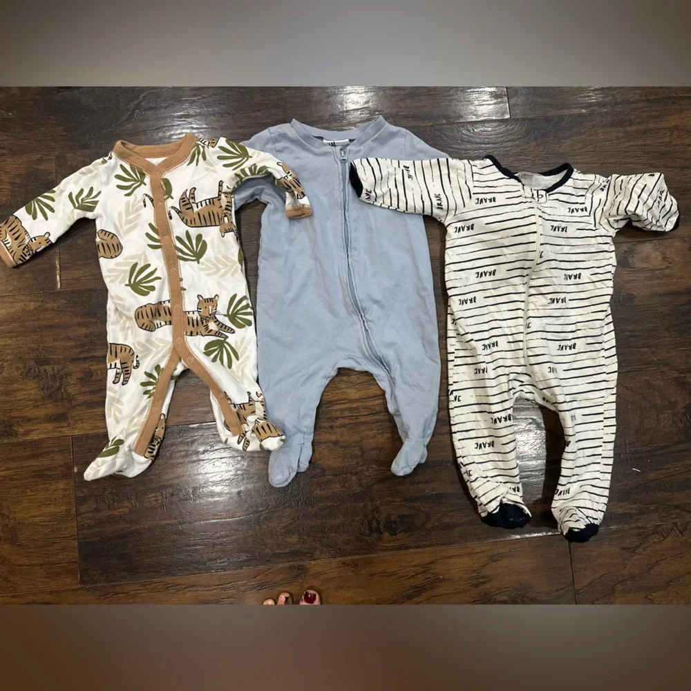 Bundle of baby boy clothes - Picture 7 of 7